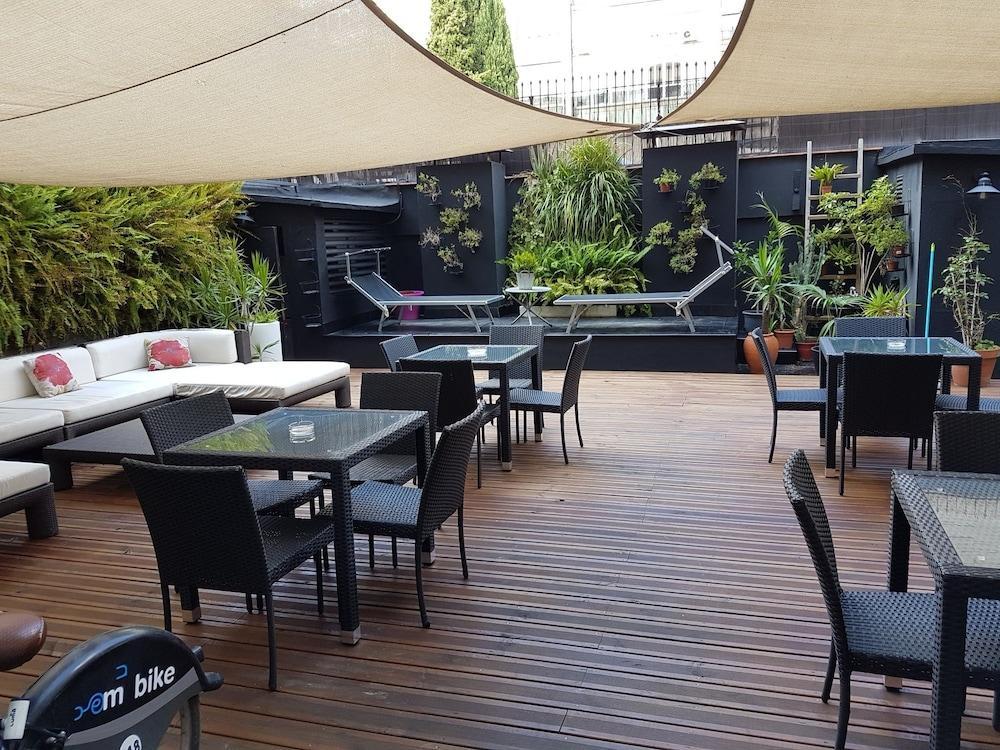 Casa Kessler Barcelona Vandrarhem Exteriör bild